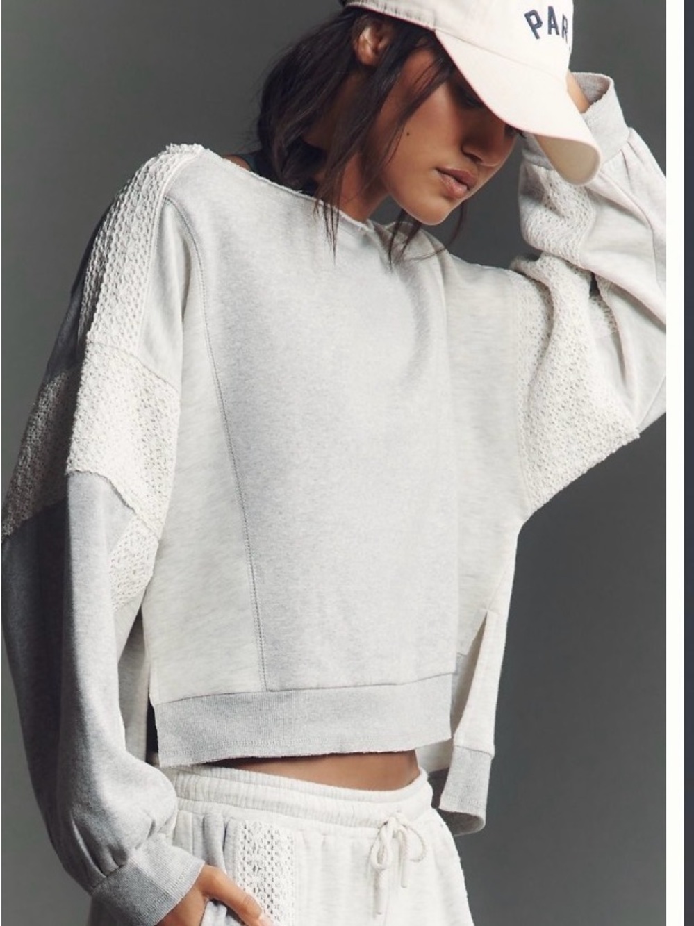 Light Gray Knit-Panel Pullover Sweatshirt - Brand: